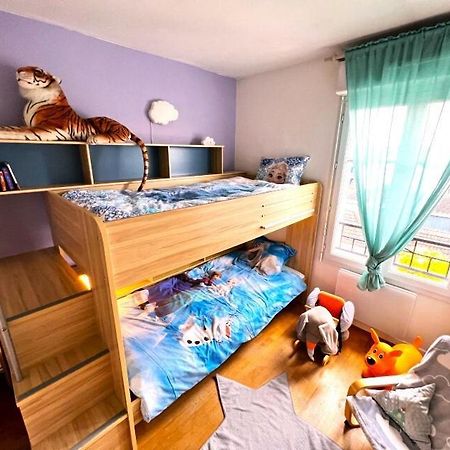Appartement Familial Pour 6 Adultes Et 5 Enfants A 10 Min De Disney Bailly-Romainvilliers Exterior foto